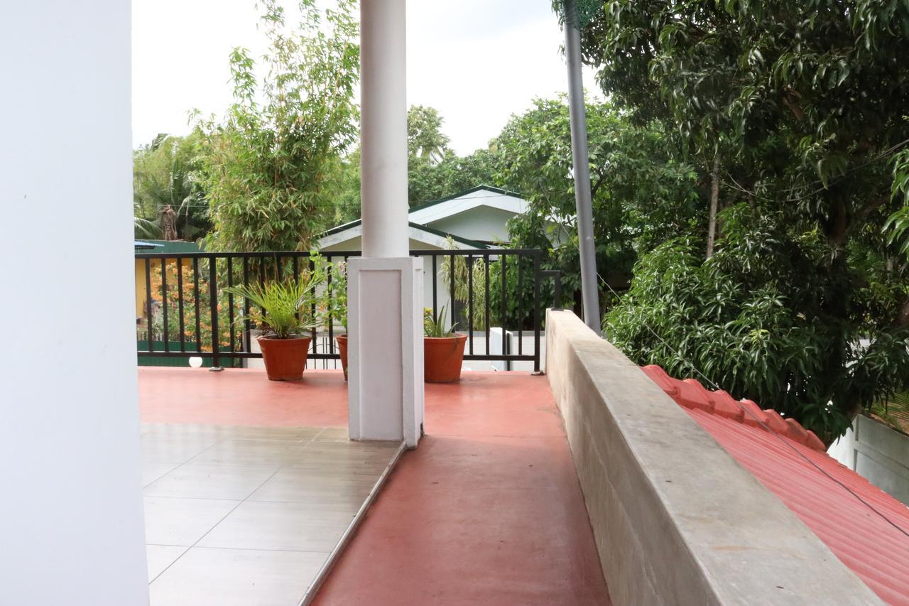 Sanasuma Rest Hotel Anuradhapura Exterior photo