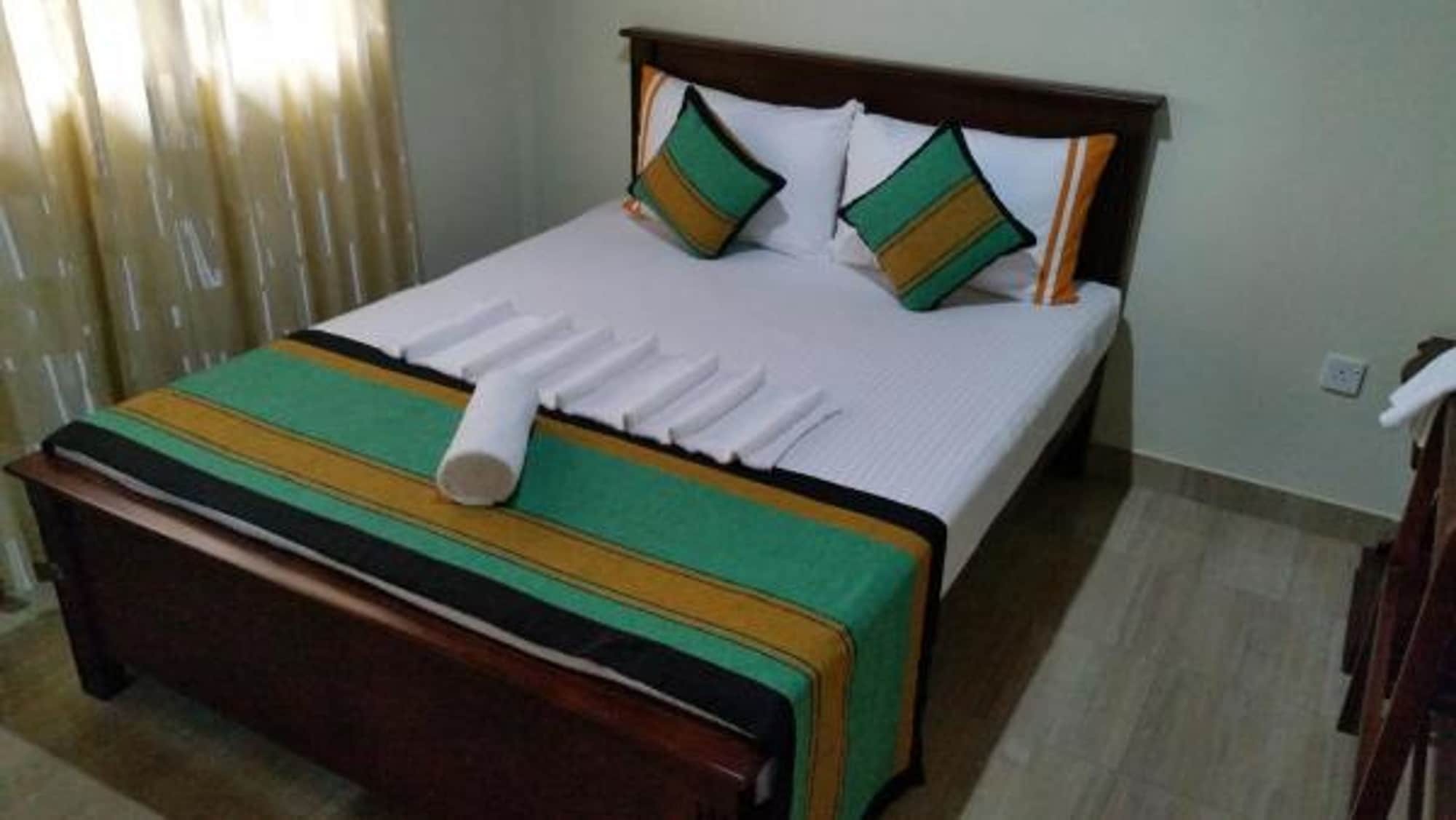Sanasuma Rest Hotel Anuradhapura Exterior photo