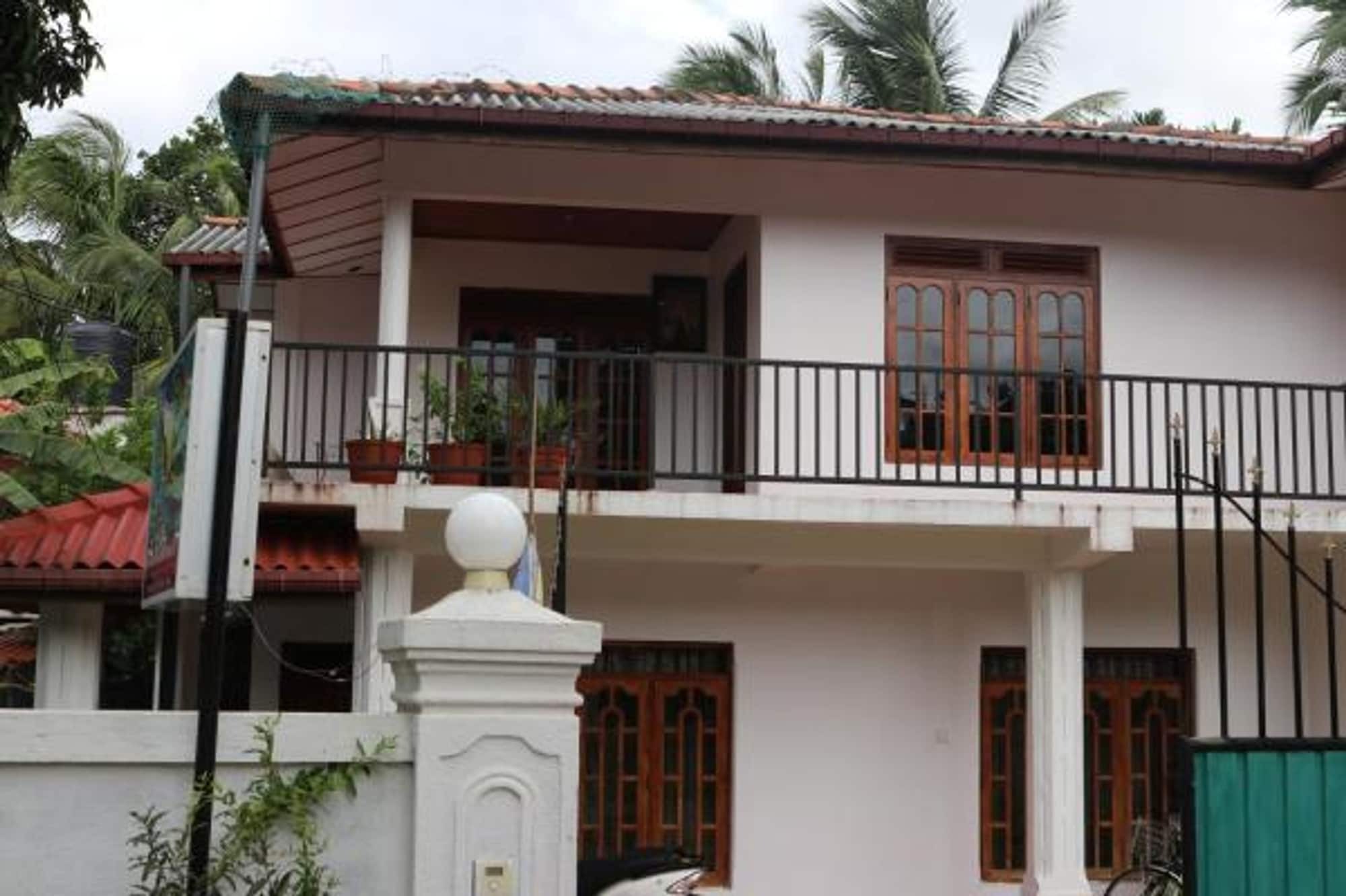 Sanasuma Rest Hotel Anuradhapura Exterior photo